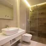 And Comfort Zone 招待所 4*